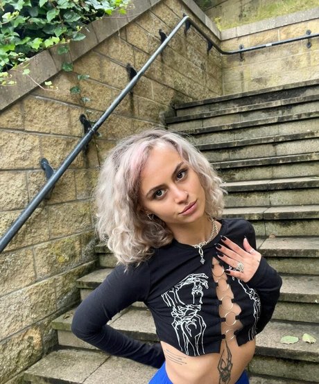 axalrnaed top star pics