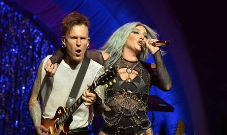 KeshaRose model porn pics