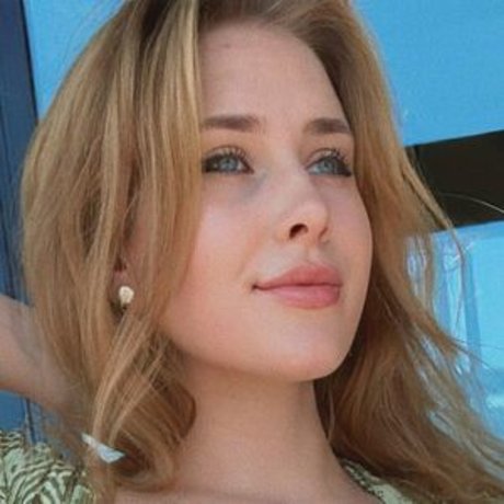 fifisprouts pornstar pics