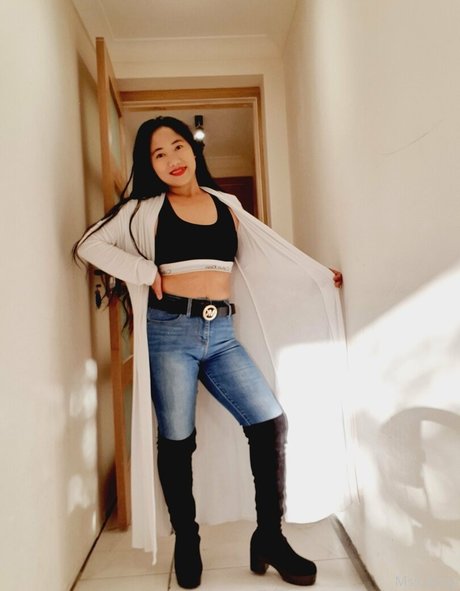 msspinay star nudes photo