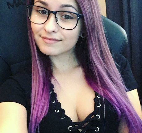 Wanjin pornstar hd images