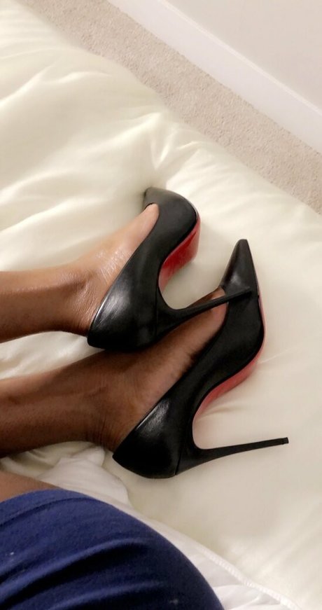 kinsleykarter adult star gallery