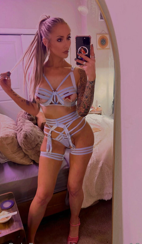 vanessavon18 hd model gallery