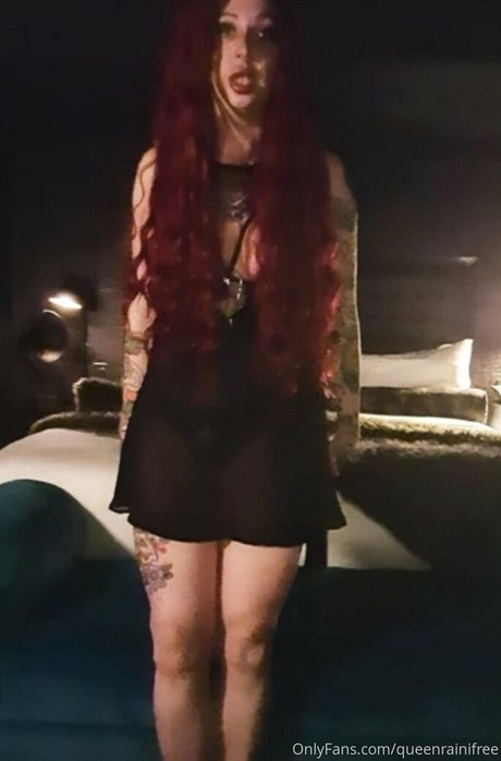 queenrainifree model hd photos