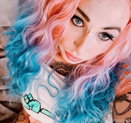 queenrainifree adult star archive