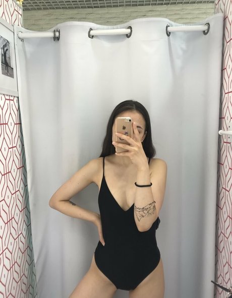 marygerfree model adult image