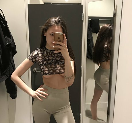 marygerfree model erotic image