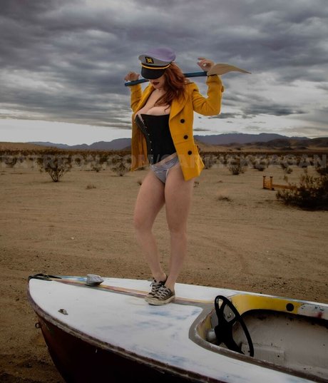 Carrie Keagan pretty model pic