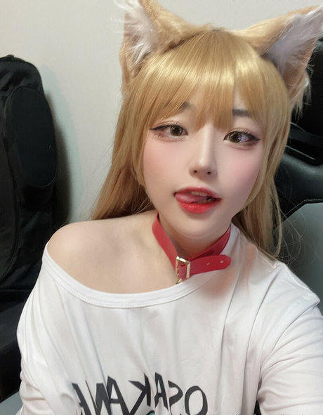 hinachan01 Quick model image