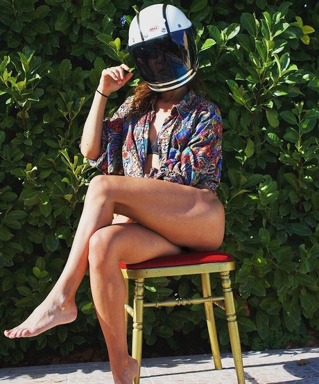 lucielebrn sexy pornstar img