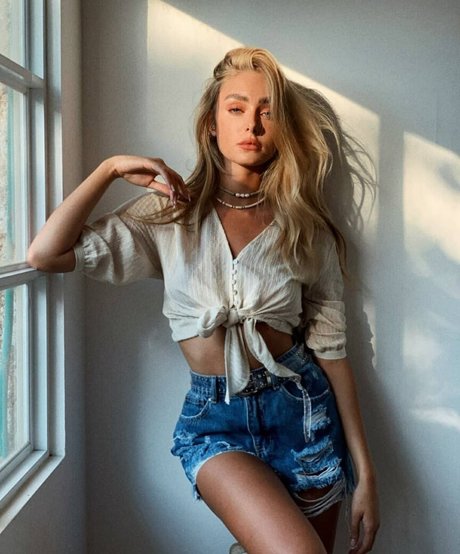 Omer Nudelman model pornographic image