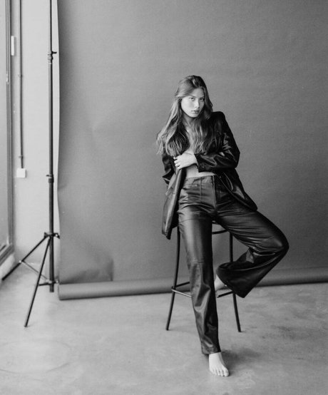 Yeela Frumkin pornstar beautiful image