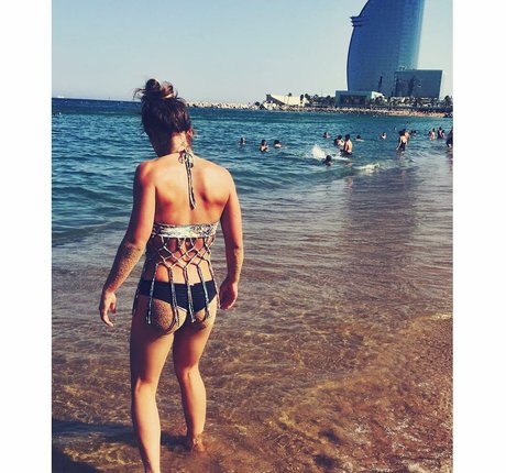 Taylor Altom model hd gallery