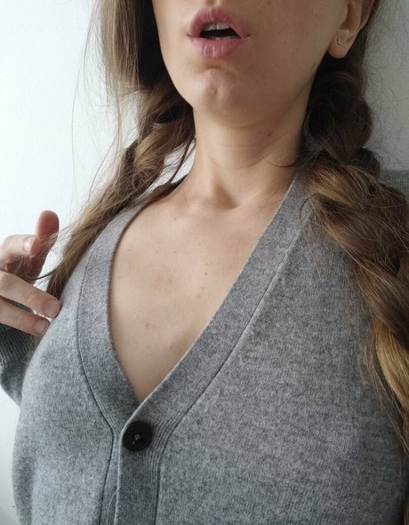 cute girlfriend top model photo