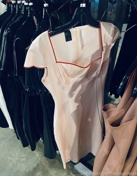 missvaleriexxx model nude archive