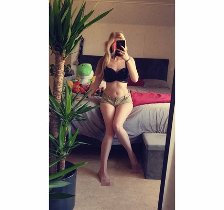 Purrluna sexy model archive