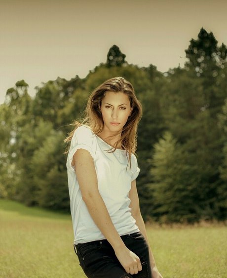 Cameron Blake top model gallery