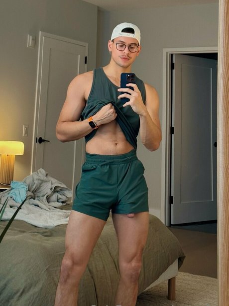 ryxxxfree model hd pics