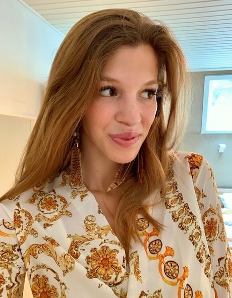 lovvejane pornstar nude pic