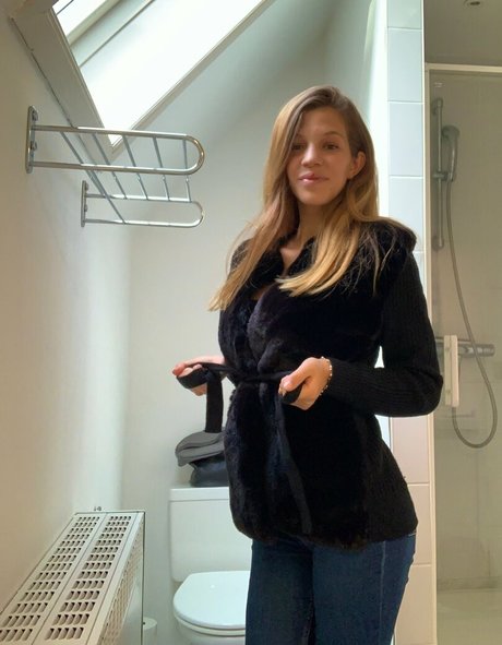 lovvejane Profile pic