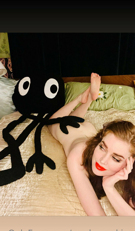 Marlo Meekins sexy actress pics