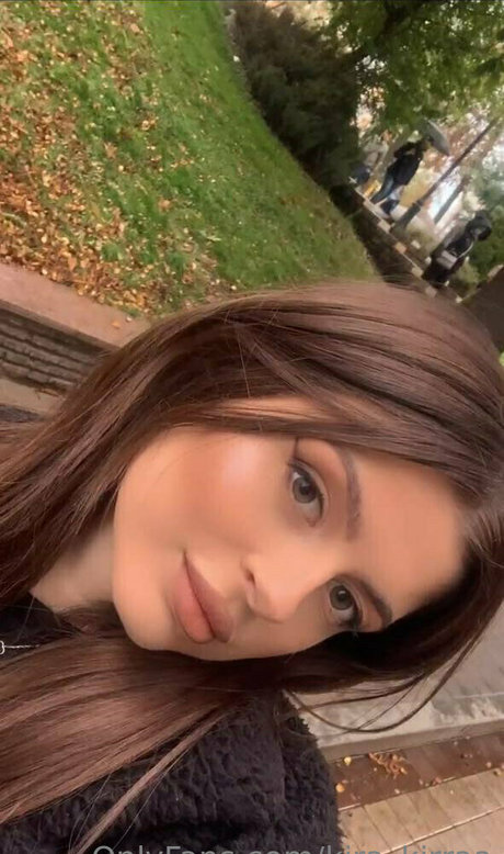 kira kirraa beautiful actress pic