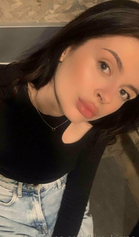 kira kirraa porn model pic