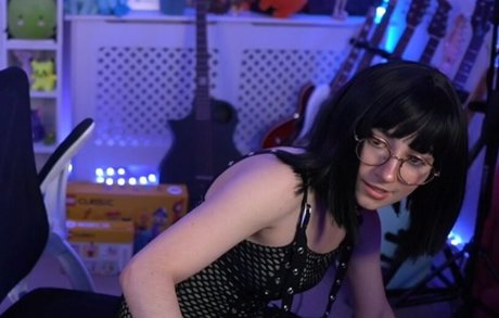 Millie Mossiae pretty actress archive