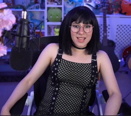 Millie Mossiae pretty star photo