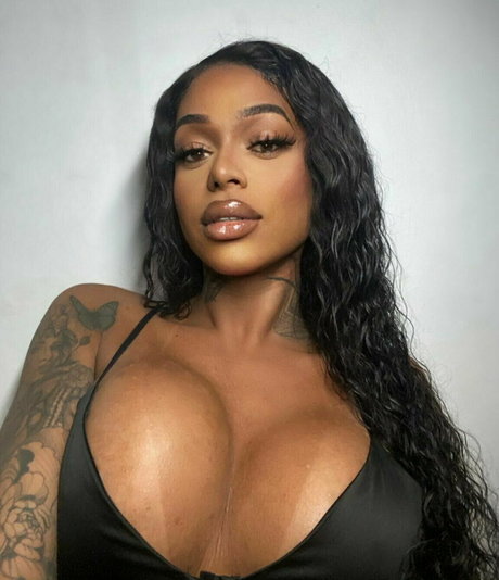 transsohot perfect star image