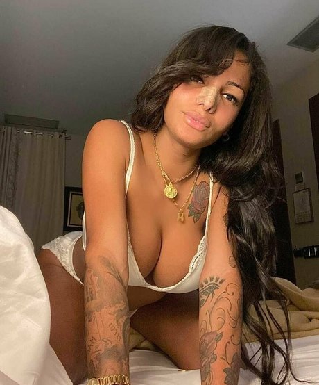 transsohot pornstar free pics