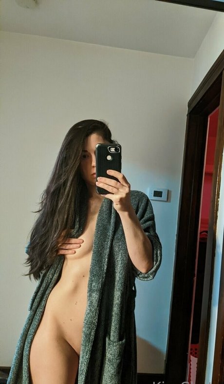 KiraChats erotic star galleries