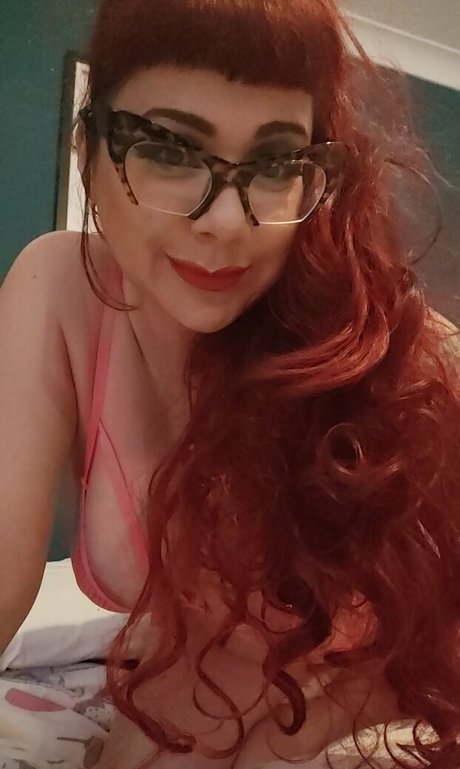 matureanna art star photos