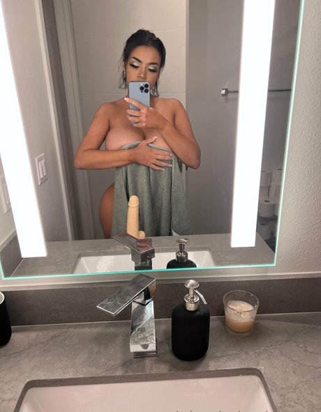 sheismichaela perfect star photo