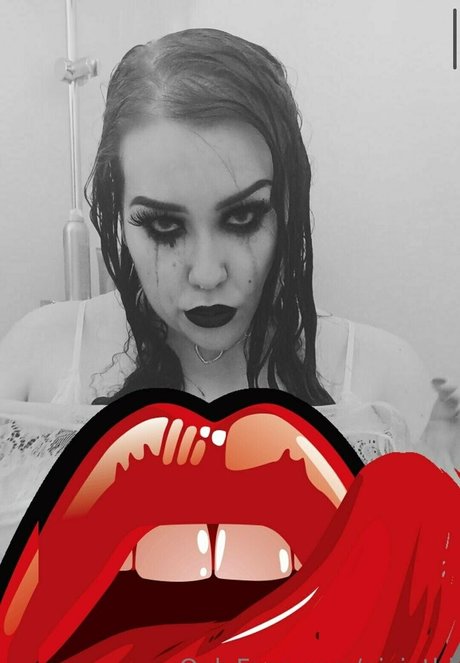 nixinthi pornstar art photo