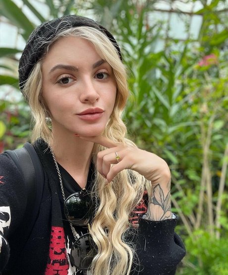 ass fingering onlyfans top gallery