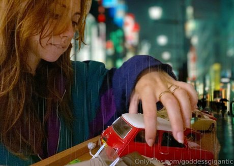 goddessgigantic xxx pornstar img