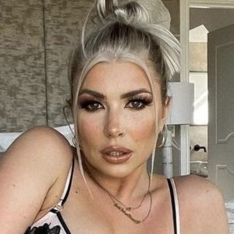 Olivia Buckland sexy pornstar photo