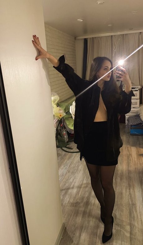 Sunshine13_ art actress photos