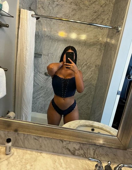 Katherine Rodriguez model art image