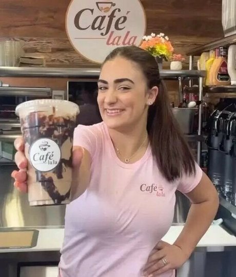 Veronica Correia model free picture