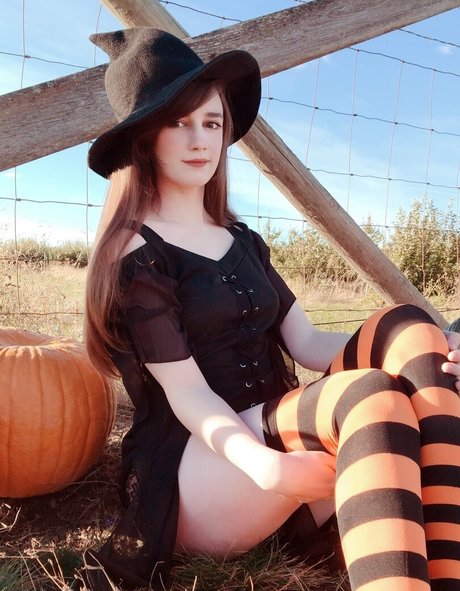 MFC Kitty pornstar hot pic