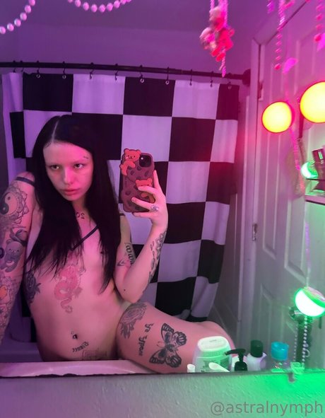 lolaslands sexy pornstar pic