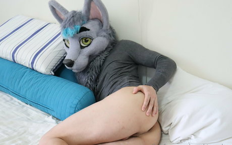 naughty wolves nude pornstar photo