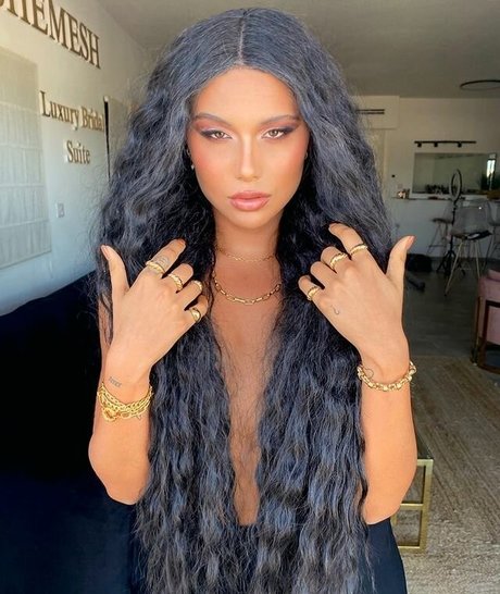 Elian Galim star nudes pictures