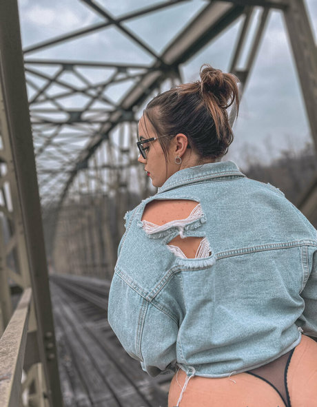 vani vaa pornstar nude galleries