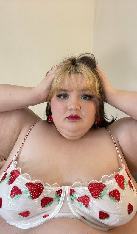 misspizzaslut star photo