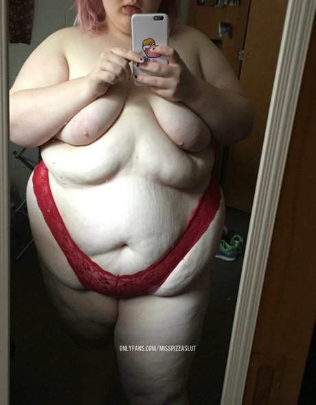 misspizzaslut beautiful model pic
