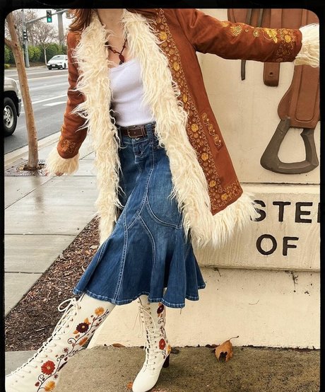 Kailee Morgue hot model pic