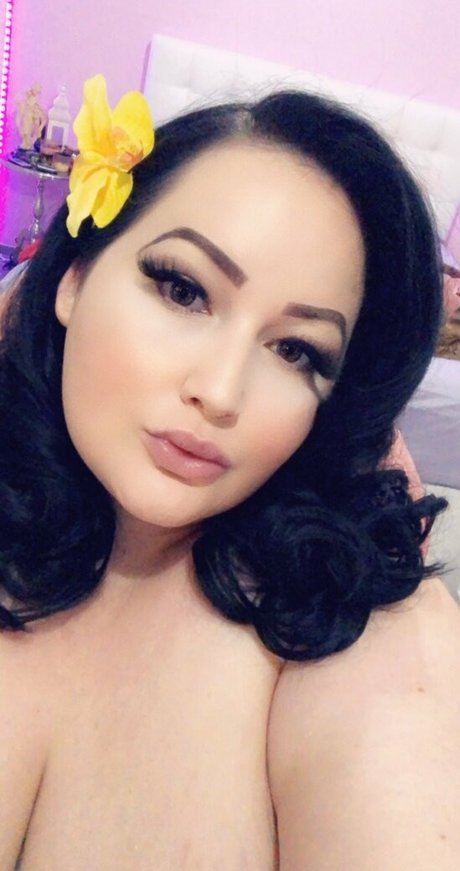 fateliza xxx pornstar img